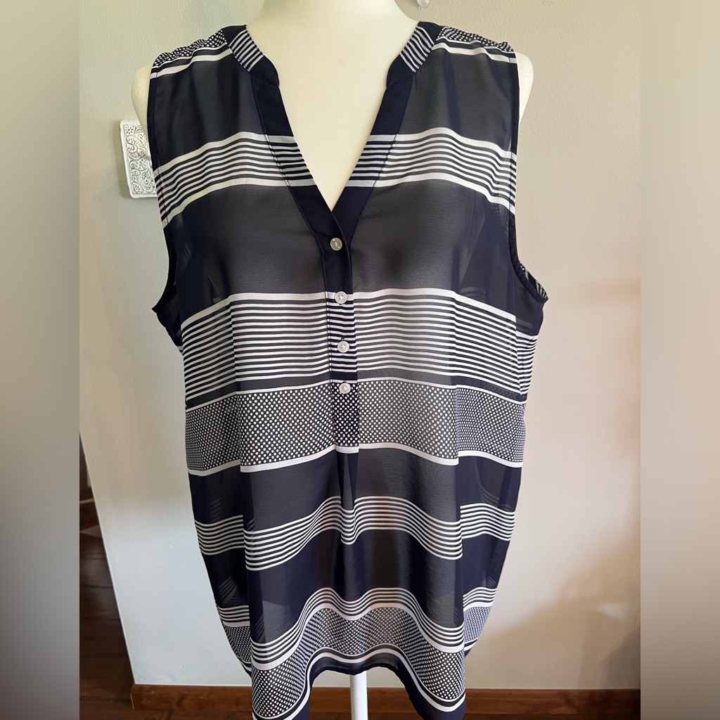 Gap Navy And White Sheer Tank Top In Size Xl